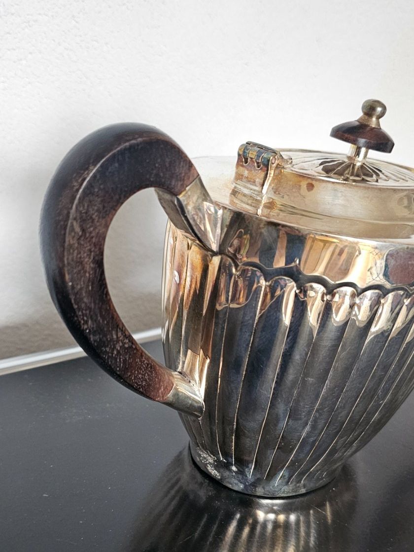 Teiere: Versilberte Teekanne, Ebenholz, Art Déco Design – Usato da Pfäffikon ZH venduto da eric0113 5