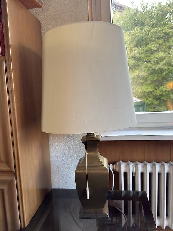 Lampade: Tischleuchte 90 cm hoch, beige – Usato da Schwerzenbach venduto da bravosierra99