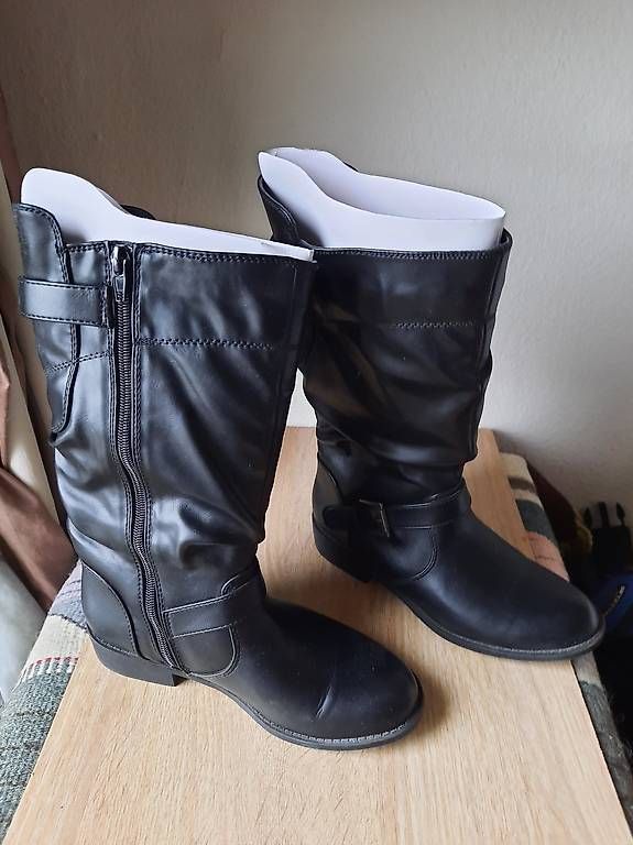 Scarpe da donna: Bottes Graceland pointure 35 – Usato da Montreux venduto da princessemalabar
