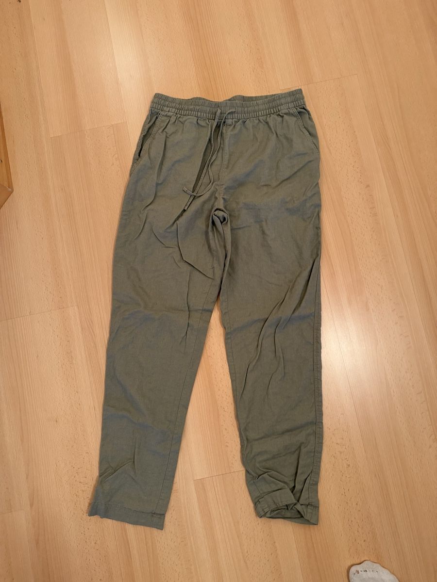 H&M Pantaloni: Leichte Hose Khaki H&M , Gr. S – Usato da Ibach venduto da Irenei
