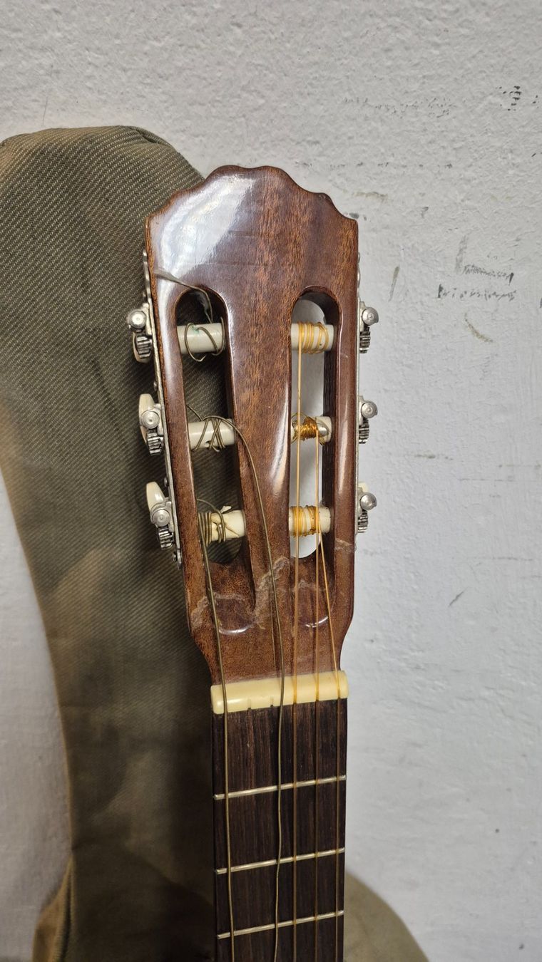 Strumenti musicali: Vintage Höfner Gitarre – Usato da Winterthur venduto da cbe_5ph7 1