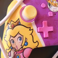 Controller kabelgebunden Super Mario Design neuwertig