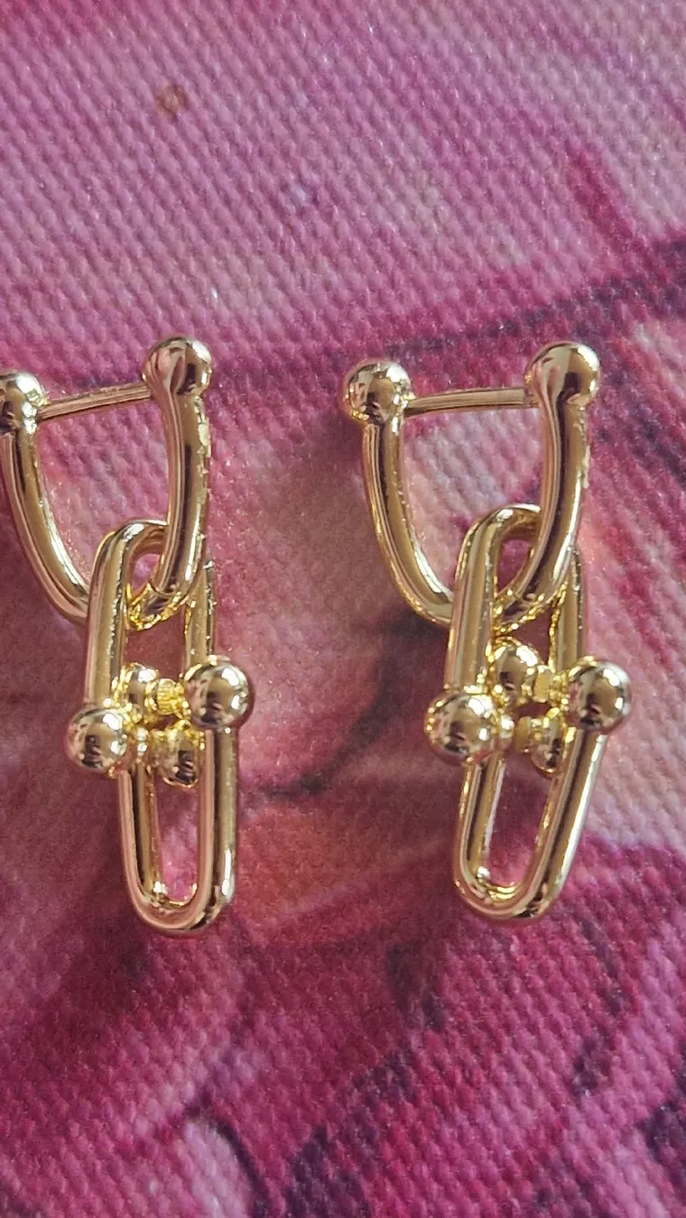 Orecchini pendenti & Orecchini a lobo: Earring – Nuovo (secondo la descrizione) da Château-d'Oex venduto da mgj_9559 1