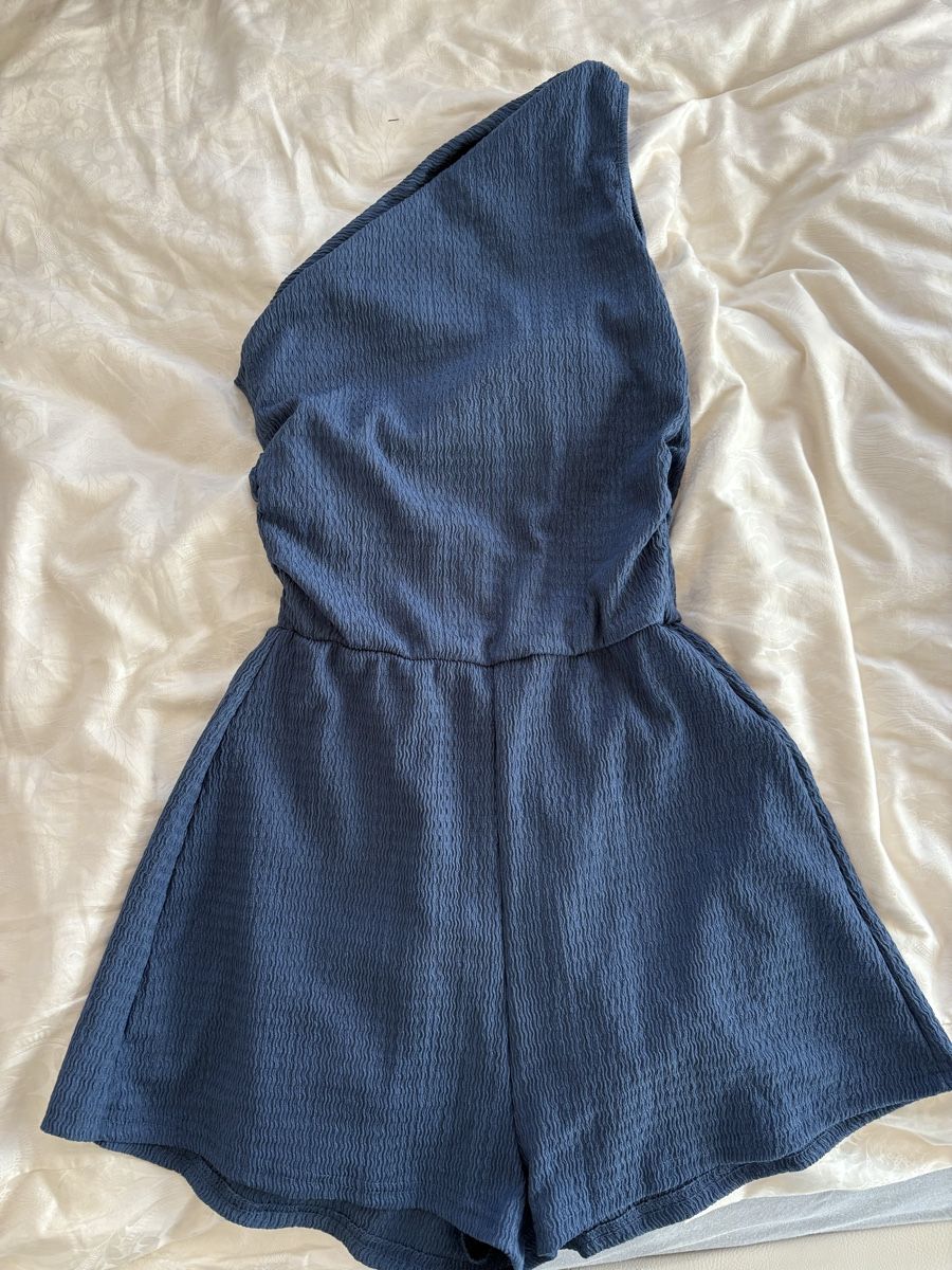 Tute: Sommerlicher Einteiler/Jumpsuit, blau, One-Shoulder, S – Nuovo (secondo la descrizione) da Langenthal venduto da hih_sfd7