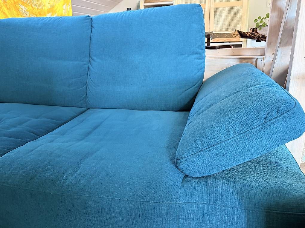 Divani: 2er Sofa mit Stoffbezug und Hocker – Usato da Schlatt TG venduto da Rusty0 4
