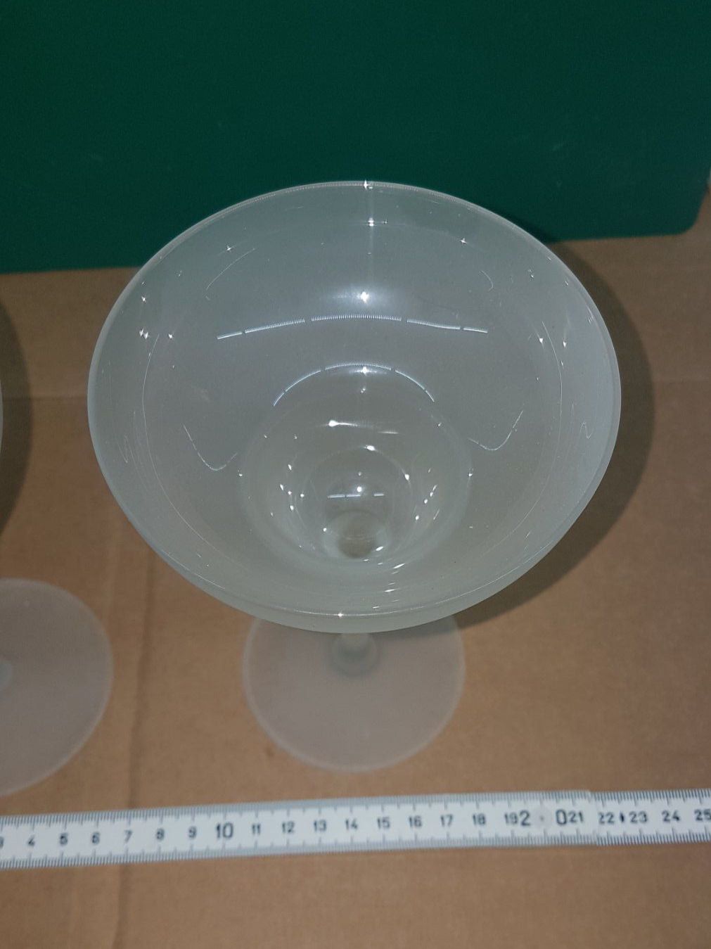 Bicchieri: 2 Stk. Eisbecher/Cocktailglas Milchglas – Usato da Teufenthal AG venduto da boebe071 3
