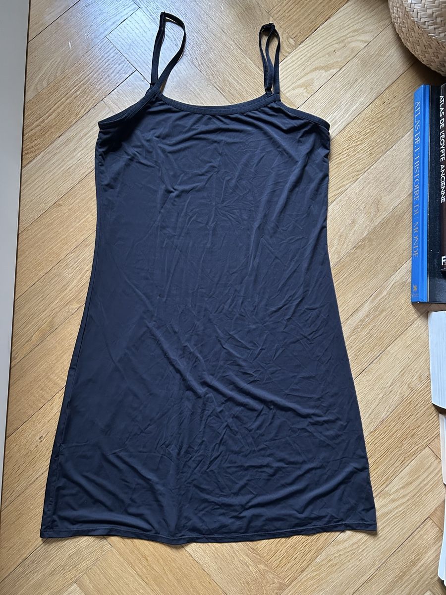 Kleider: Little black dress – Gebraucht aus Lausanne von cadeha 1