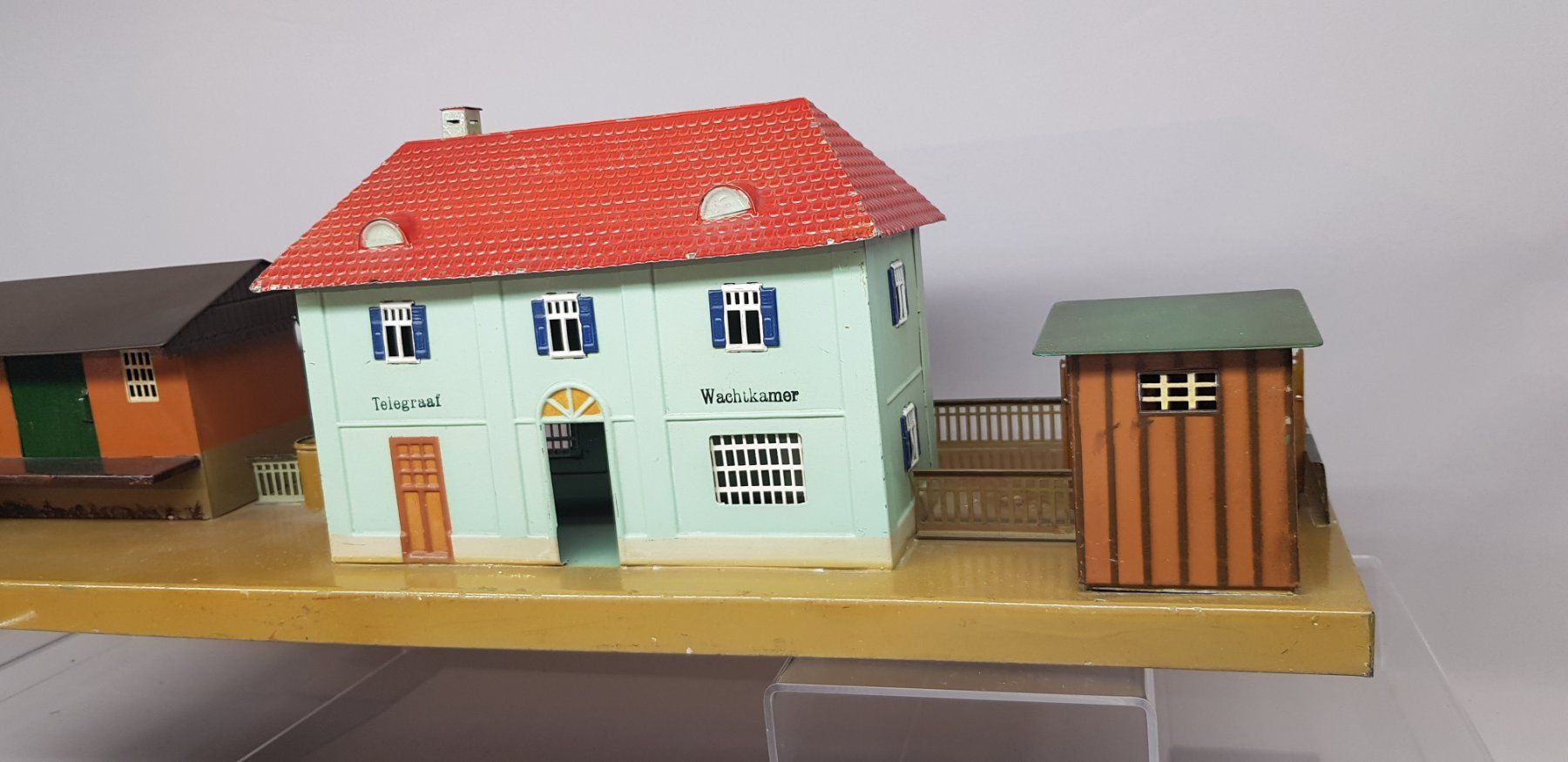 Märklin Modellini di ferrovie: schöne Märklin 2003, Bahnhofsanlage – Usato da Ziefen venduto da Lizzy60 2