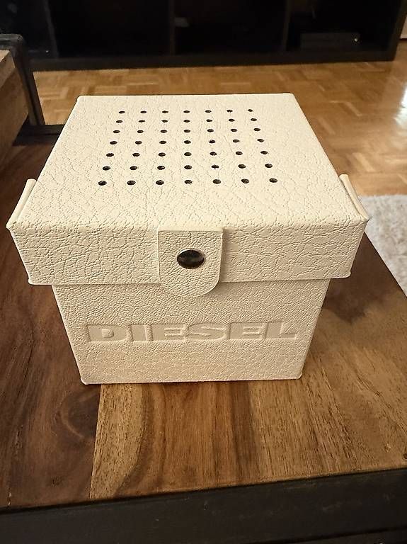 Orologi: Diesel Armbanduhr – Usato da Meilen venduto da cambie 3