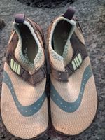 Badeschuhe Grösse 33