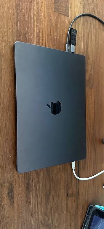 Portables: MacBook Pro M3 Pro18 GB – D'occasion à Rothrist par nao_m8zx 1