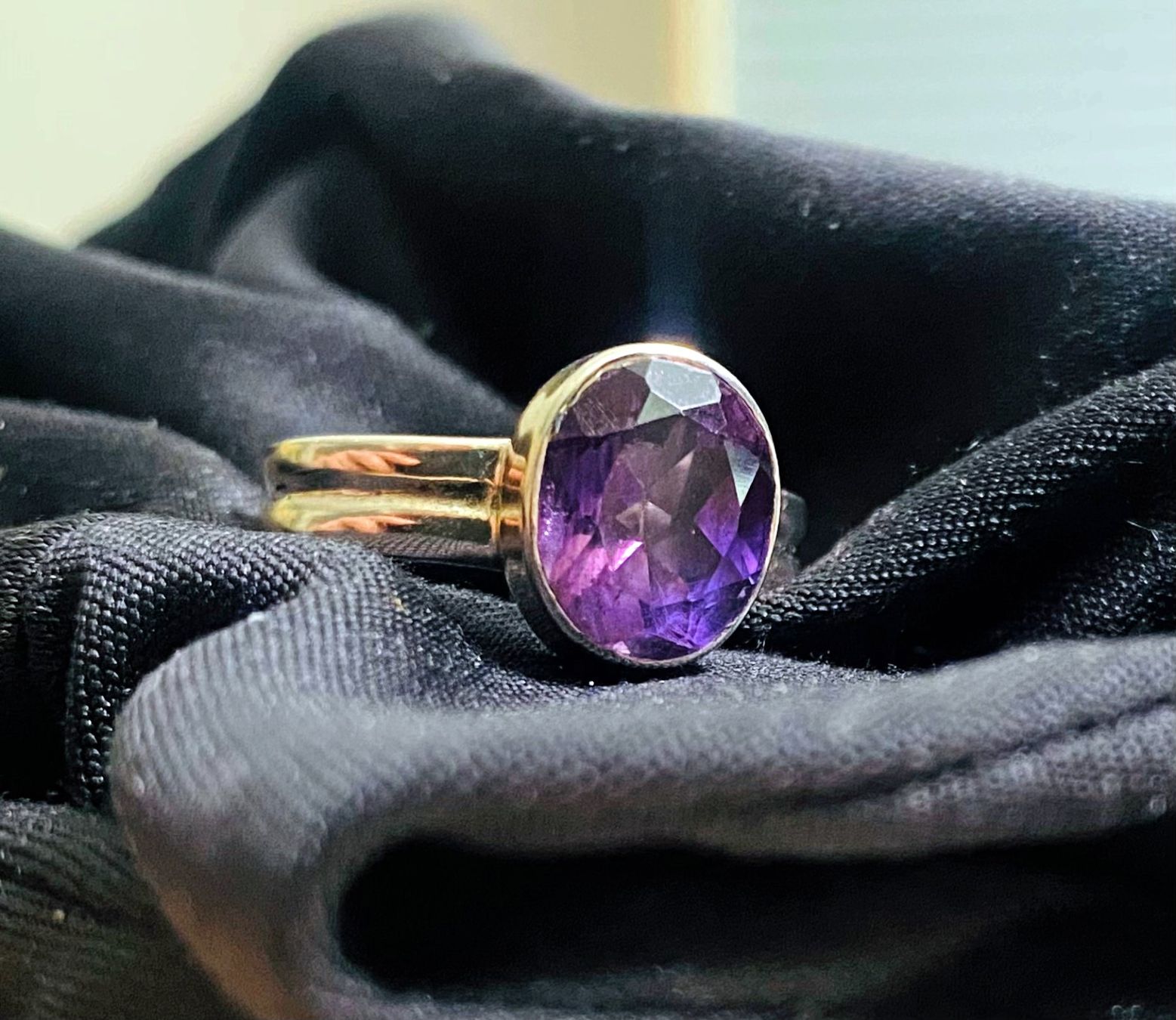 Ringe: Schöner 925 Silber Ring mit facettiertem Amethyst – Neu und originalverpackt aus Matten b. Interlaken von kero71