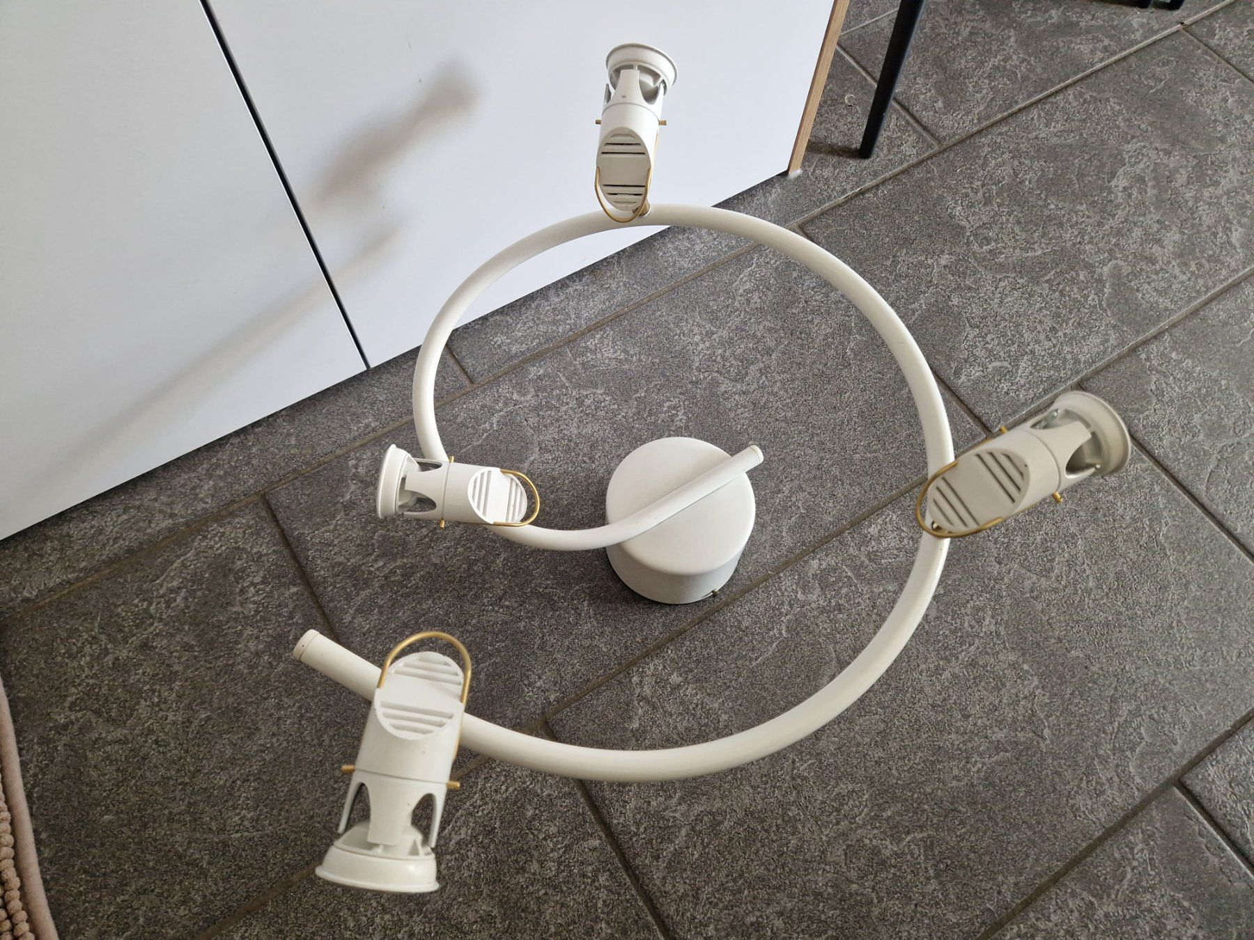 Lampadari & plafoniere: Deckenlampe Niedervolt 4 flammig rund – Usato da Aadorf venduto da Sundg 1