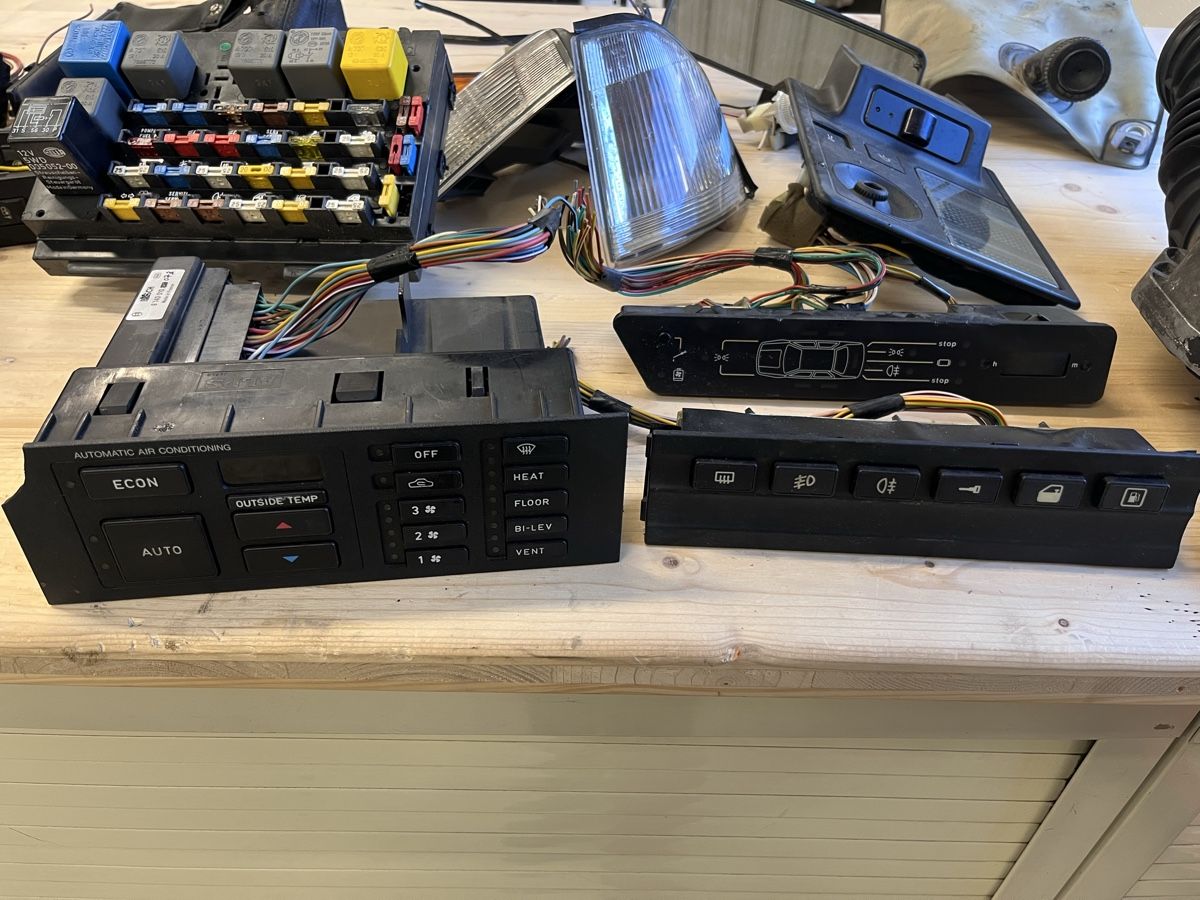 Fiat Tutti pezzi di ricambio auto: Pieces Fiat croma 2.5V6 – Usato da Lausanne venduto da kamikazy 1