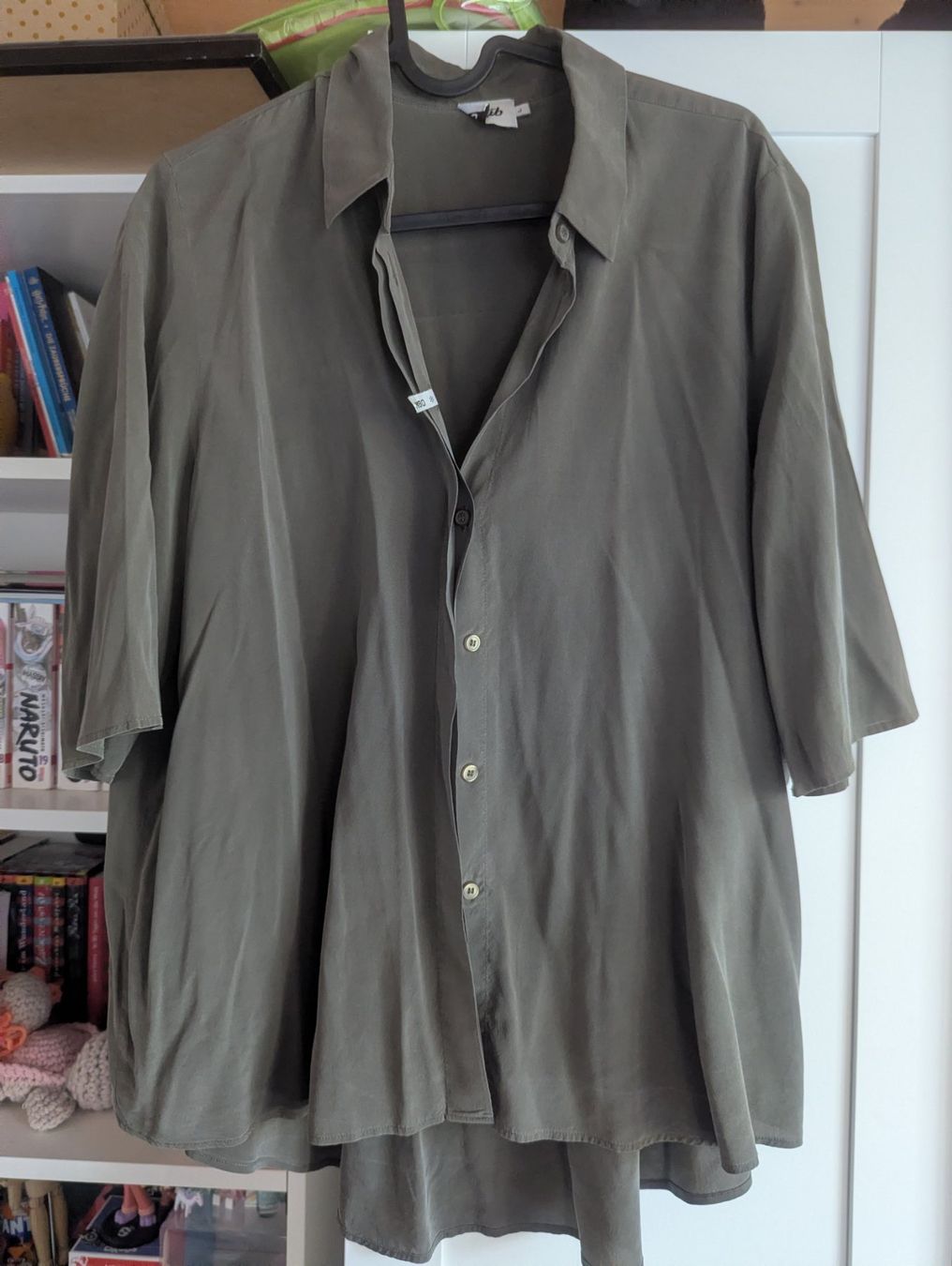 Camicette: Khaki Bluse aus Seide, Gr L – Usato da Zollikon venduto da Mikifare