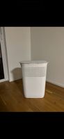 Laundry basket white with lid good condition