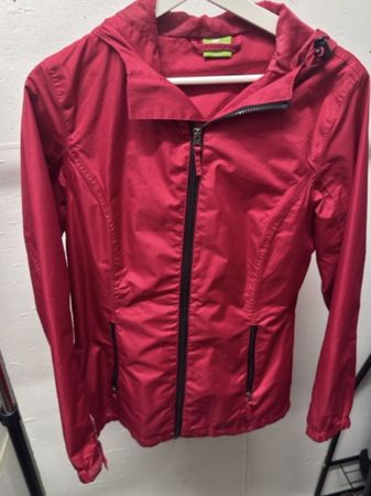 Regenjacke Grosse 36/38 ✨