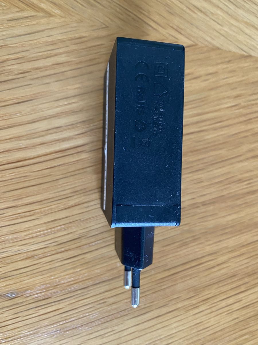 Aukey Caricabatterie: Ladegerät 43.5 w Aukey – Usato da Hünenberg venduto da a.u.849 2