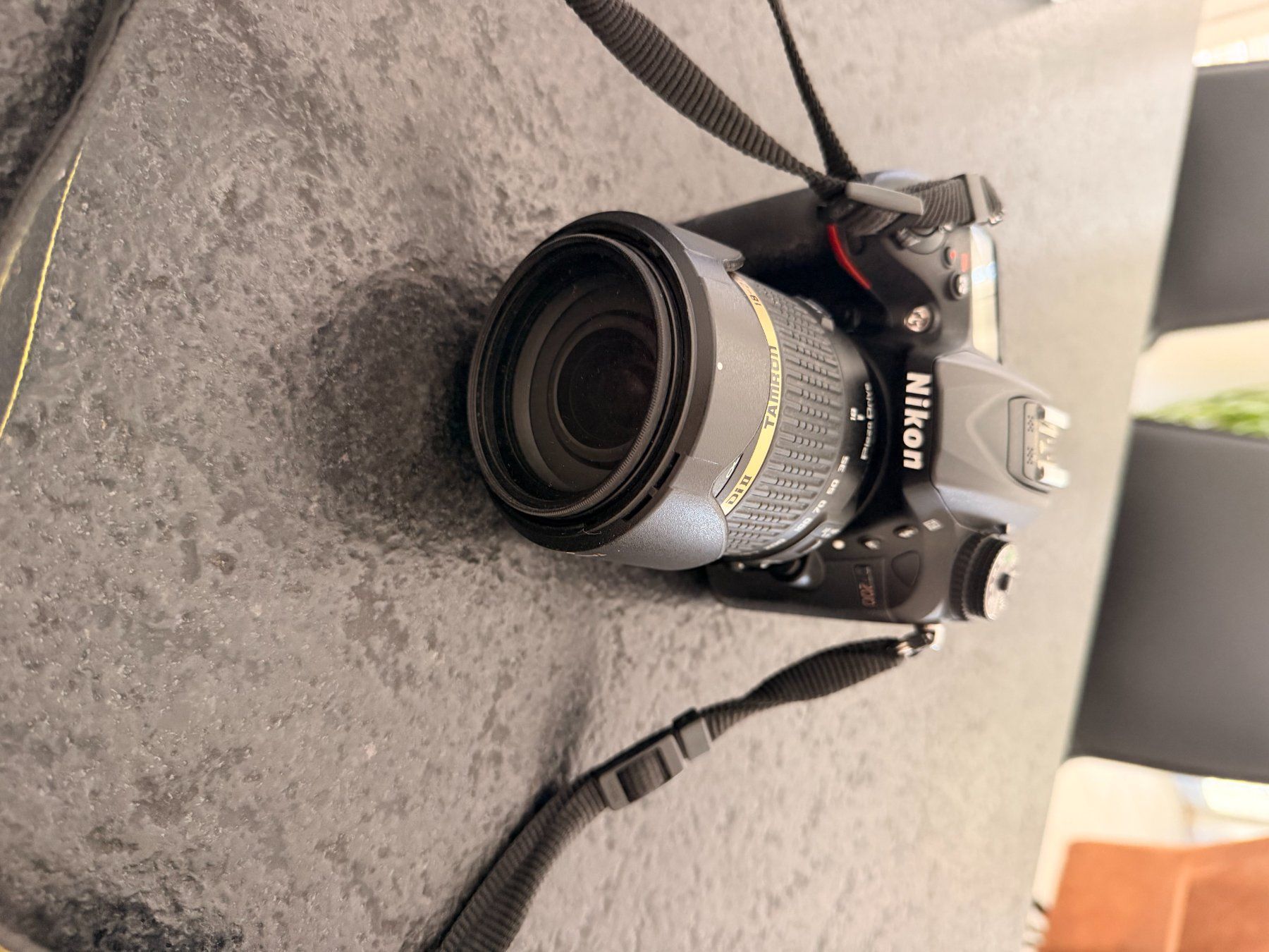 Nikon Fotocamera: Nikon D7200 Spiegelreflexkamera mit Tamarobjektiv – Usato da Mellingen venduto da Oliviampm 6