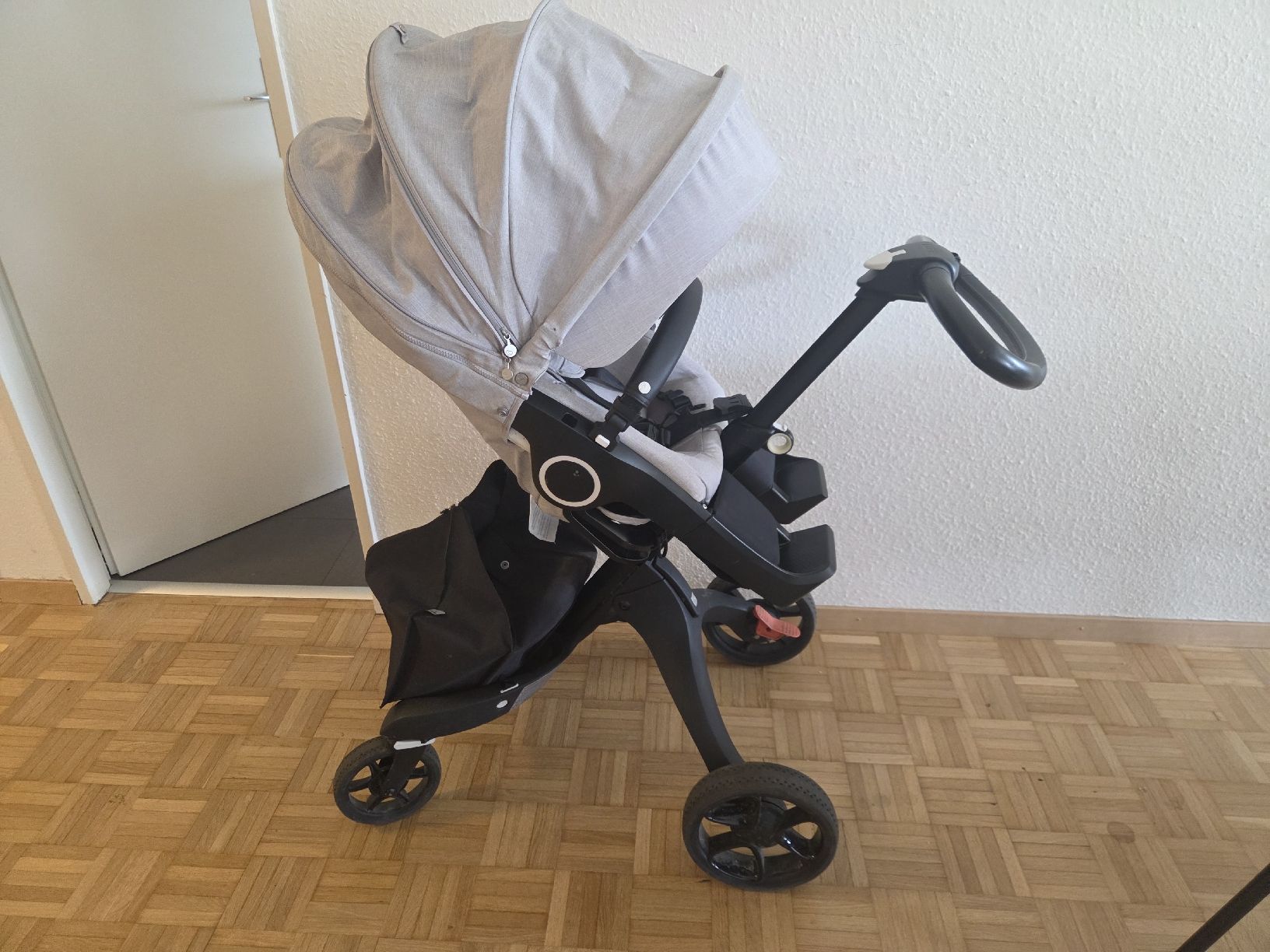 Stokke Carrozzine: Trio Poussette Stokke Xplory – Usato da Meyrin venduto da sof_5ltz