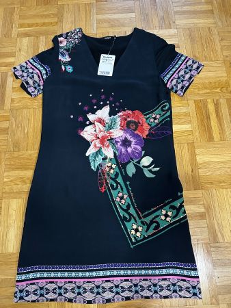 Robe Desigual neuve