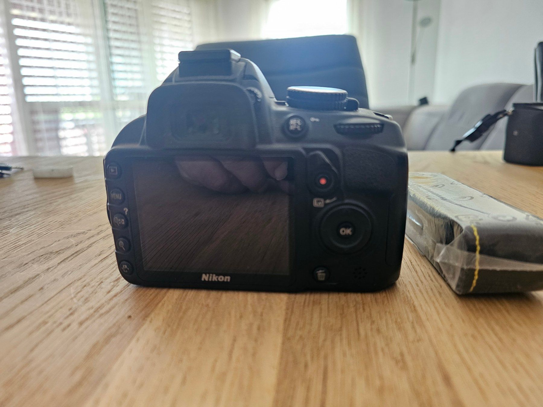 Nikon Kamera: Nikon Kamera D3100 Set Kamera-Objektive-Blitz-Ladegerät – Gebraucht aus Zizers von beni7000 3
