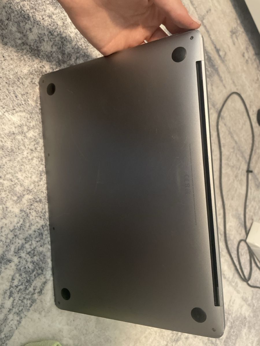 Apple Notebooks: MacBook Pro in Silber, 13 Zoll – Gebraucht aus Bubendorf von ale_6fxg 4