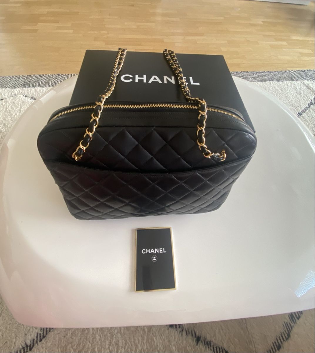 Chanel Borse da donna: Sac Chanel vintage – Usato da Versoix venduto da wen_75xm