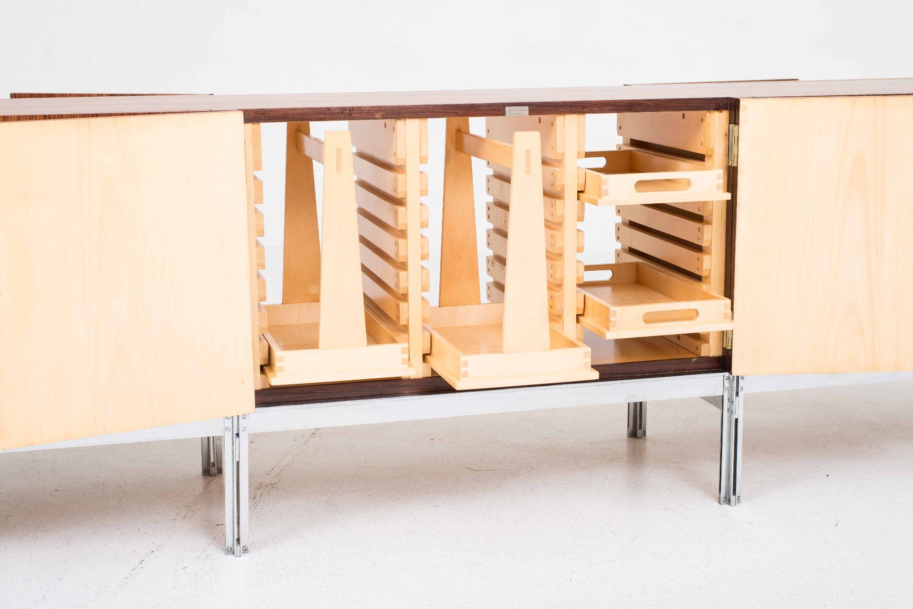 Cassettiere: Schweizer Architekten Sideboard aus Palisander – Usato da Zürich venduto da STUZH38 4