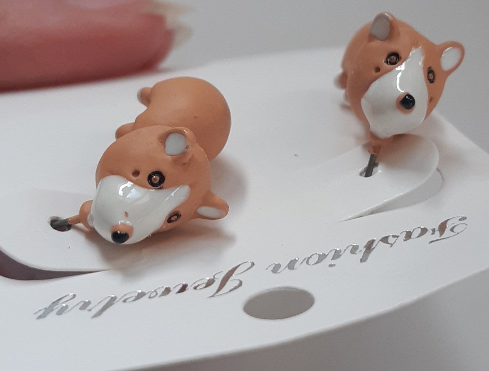 Ohrringe & -stecker: Boucles d'oreilles - Chiens beiges – Neu und originalverpackt aus La Chaux-de-Fonds von beasach 5