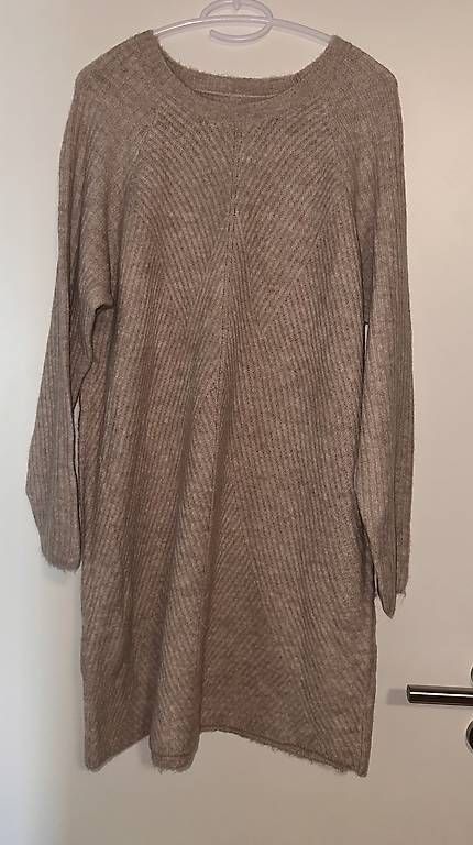 Pullover & Sweatshirts: Only Longpullover – Gebraucht aus Felben-Wellhausen von ale_y7hx 2
