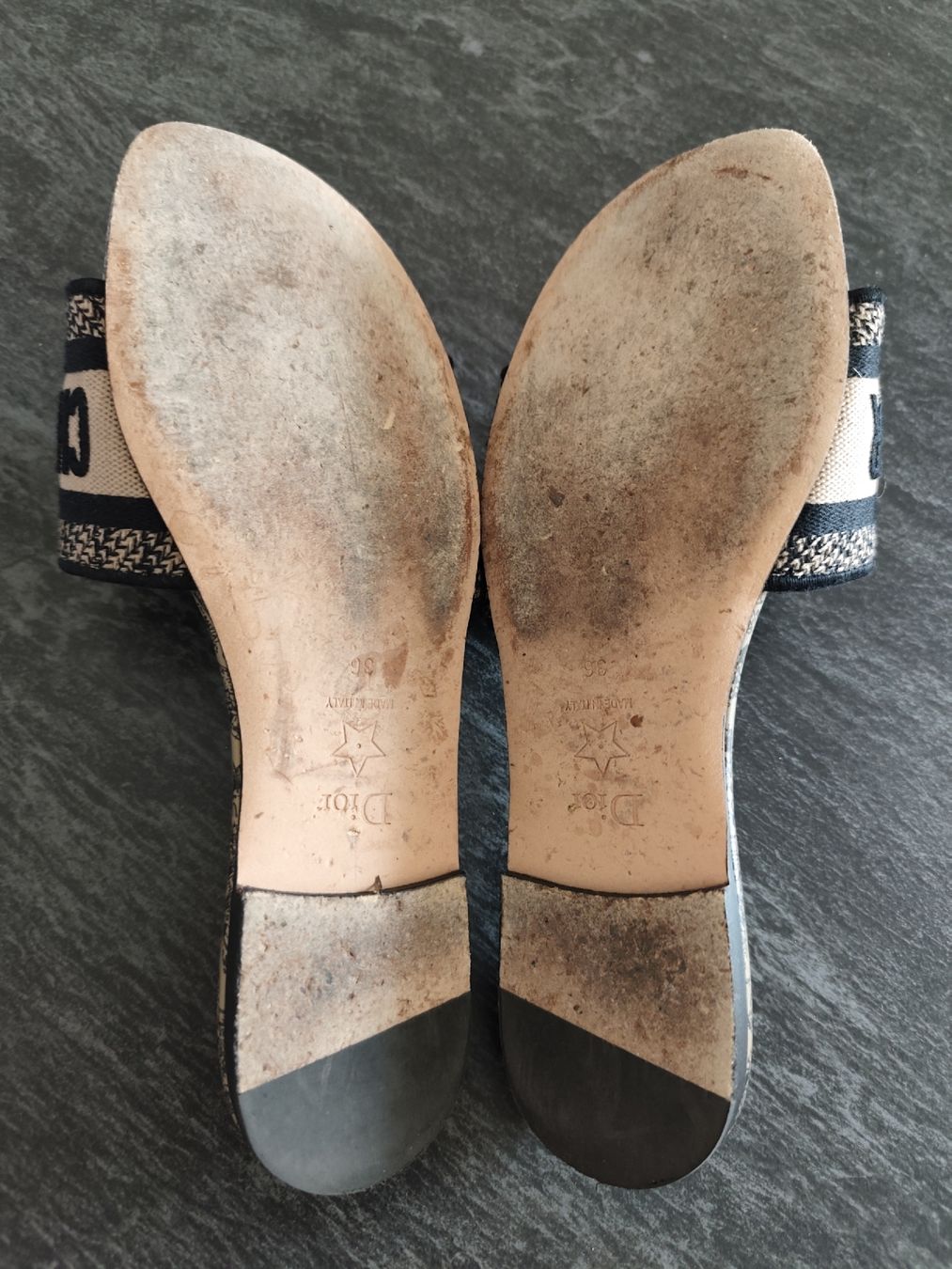 Dior Scarpe da donna: Christian Dior Mule Dway 36 – Nuovo (secondo la descrizione) da Martigny venduto da Vintage-23 7