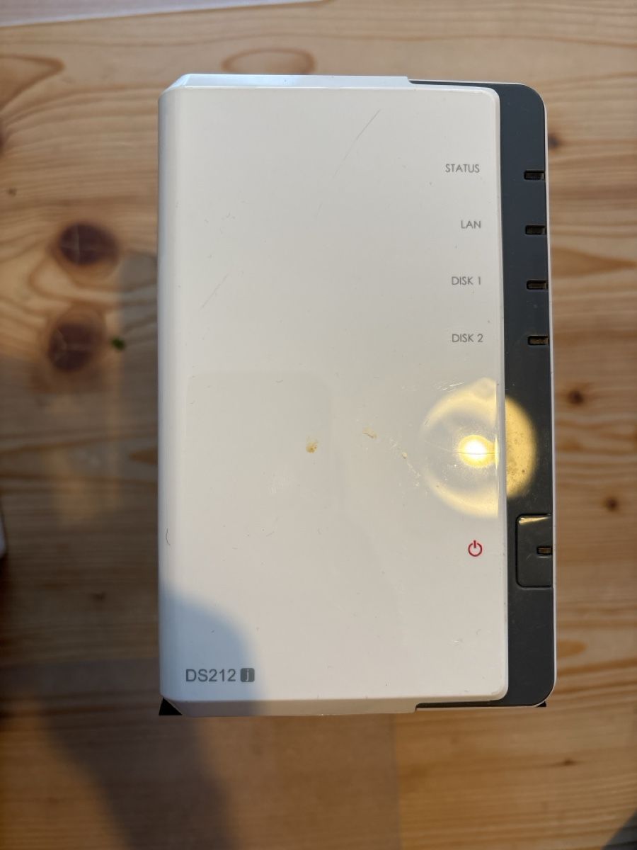 Synology Server: Synology ds 212j 2tb – Gebraucht aus Les Bois von StockSecure