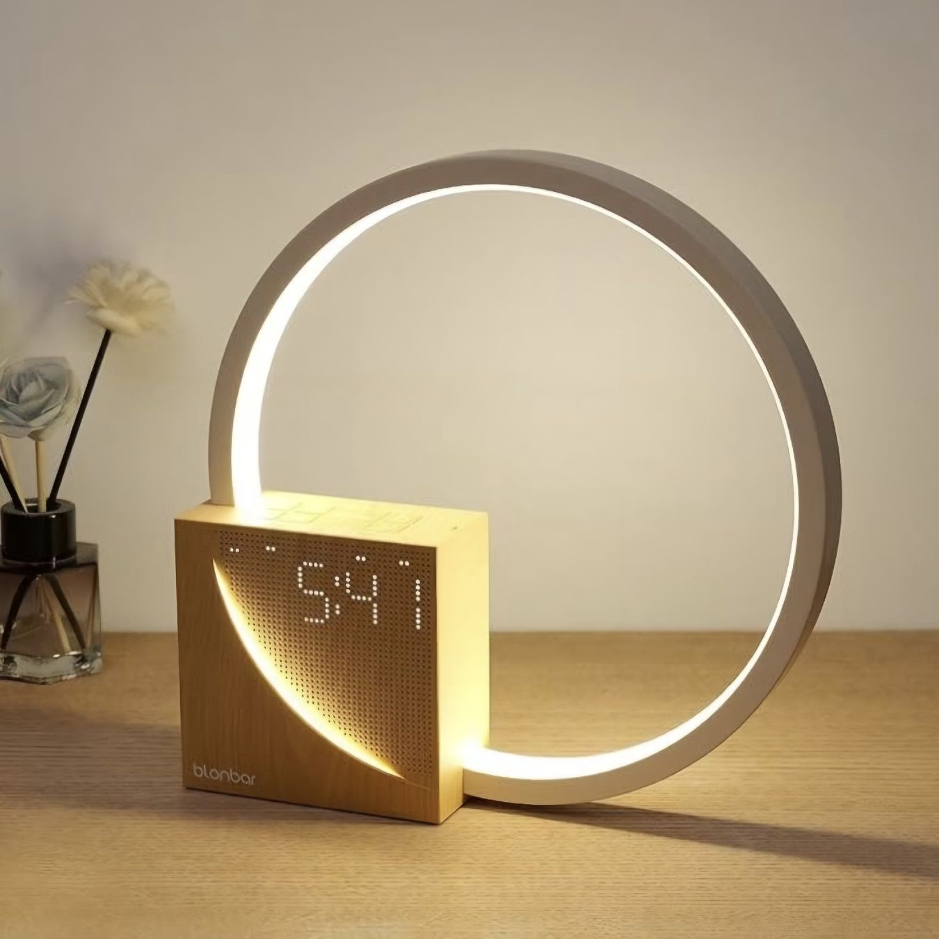 Wecker: Esmée Wake Up Licht USB Wecker – Neu (gemäss Beschreibung) aus Schwarzenbach SG von aprei