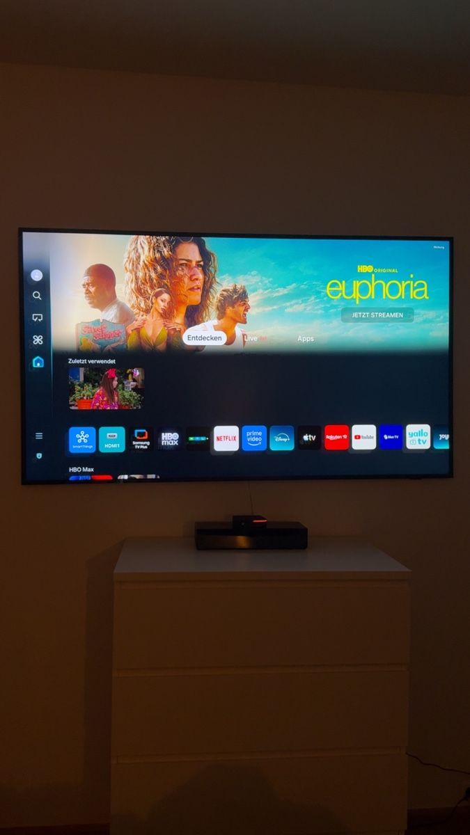 Samsung Televisori: Samsung tv 65" the Frame 2025 – Nuovo (secondo la descrizione) da Basel venduto da Rodriguez_Erika