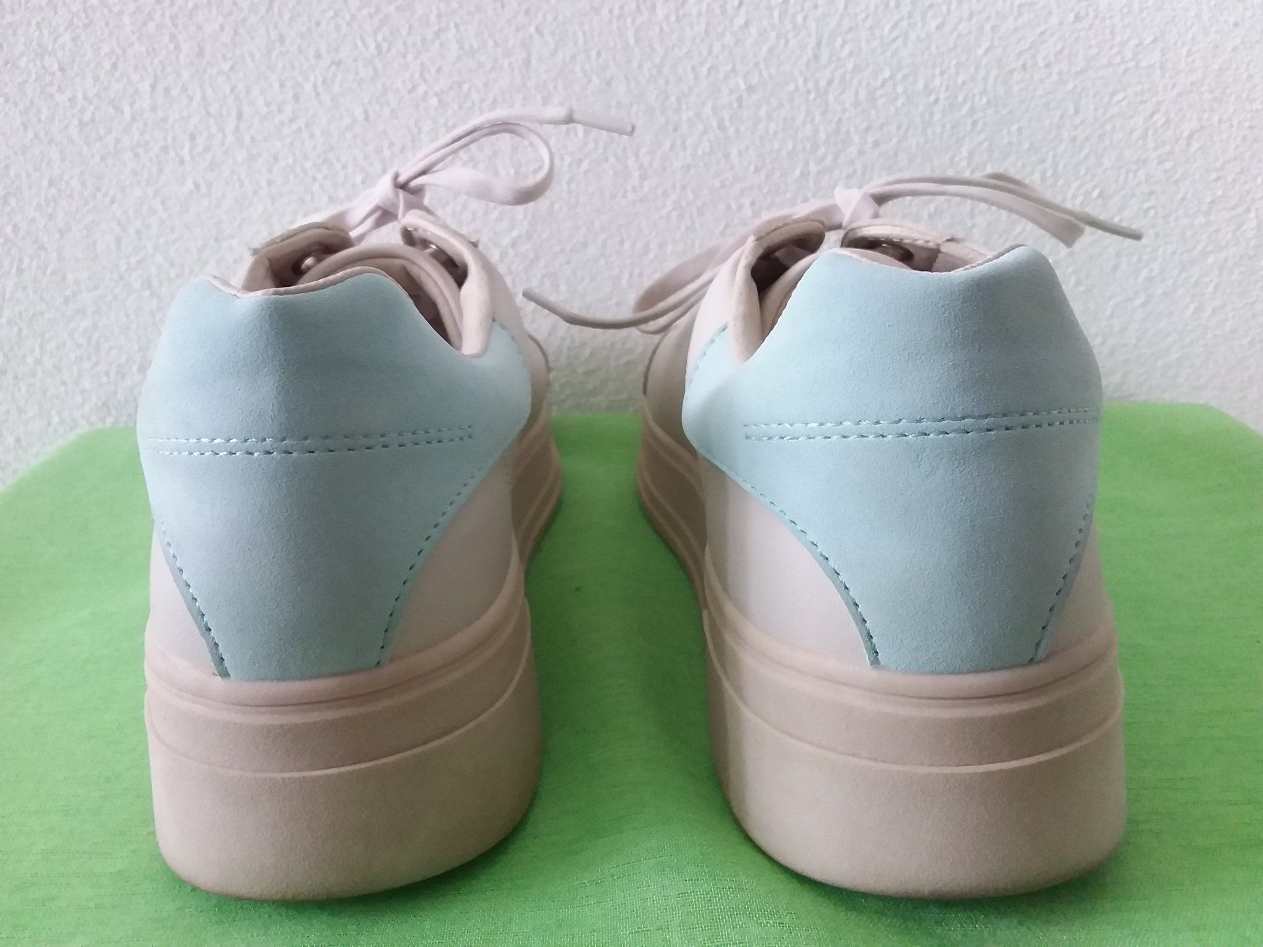 Bagatt Scarpe da donna: BAGATT Sneakers Gr 40 – Usato da Uitikon Waldegg venduto da Risibisi7 2