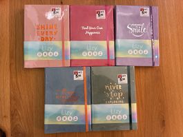 Linierte Bücher mit Text und Gummiband 14x20cm, 5er Set NEU