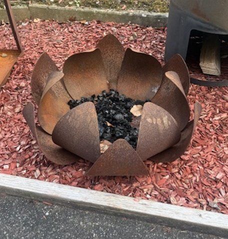 Bracieri: Feuerschale "Lotus", Ø68cm, rost – Usato da Triengen venduto da Michele-G