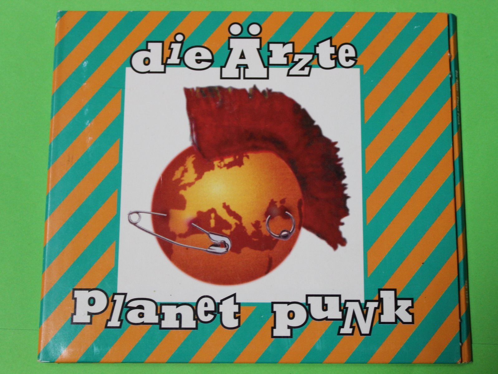 CDs: DIE ÄRZTE - PLANET PUNK 1995 – Gebraucht aus Tübach von JamesStone 1