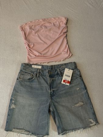 Damen Bralette rosa Grösse M und Jeansshorts Grösse 38