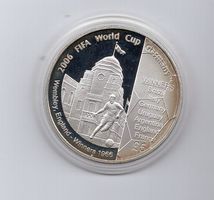 (1435) Guernsey, 2006 pp, 5 Pfund
