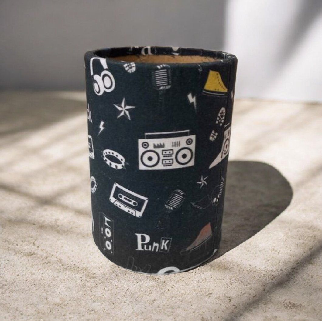Matite, matite colorate & gessi: Becher Stifte Rock Punk, limited edition – Nuovo (secondo la descrizione) da Domat-ems venduto da Gr8wood