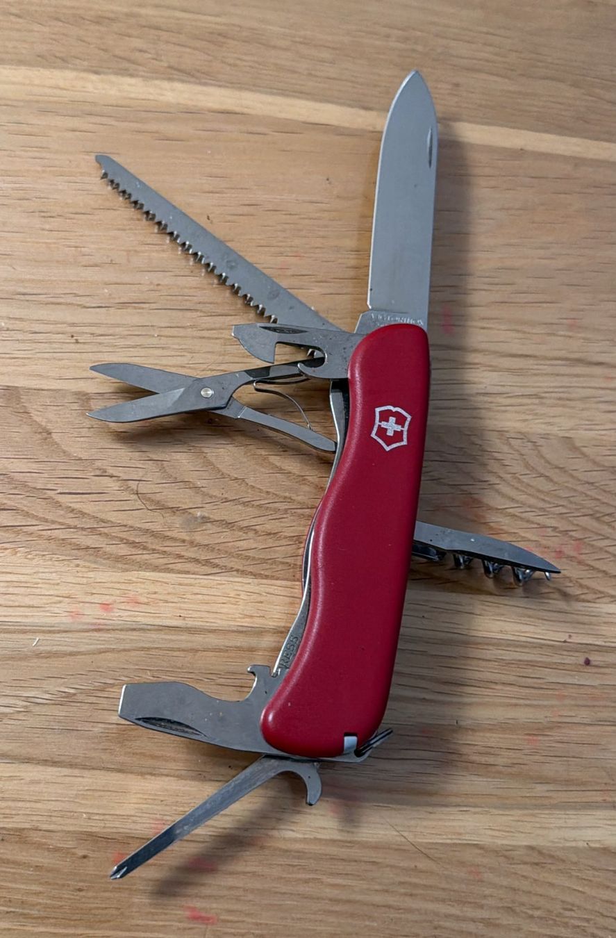 Victorinox Couteaux de poche: VICTORINOX SACKMESSER – D'occasion à Zürich par Frei-Occasionen 1