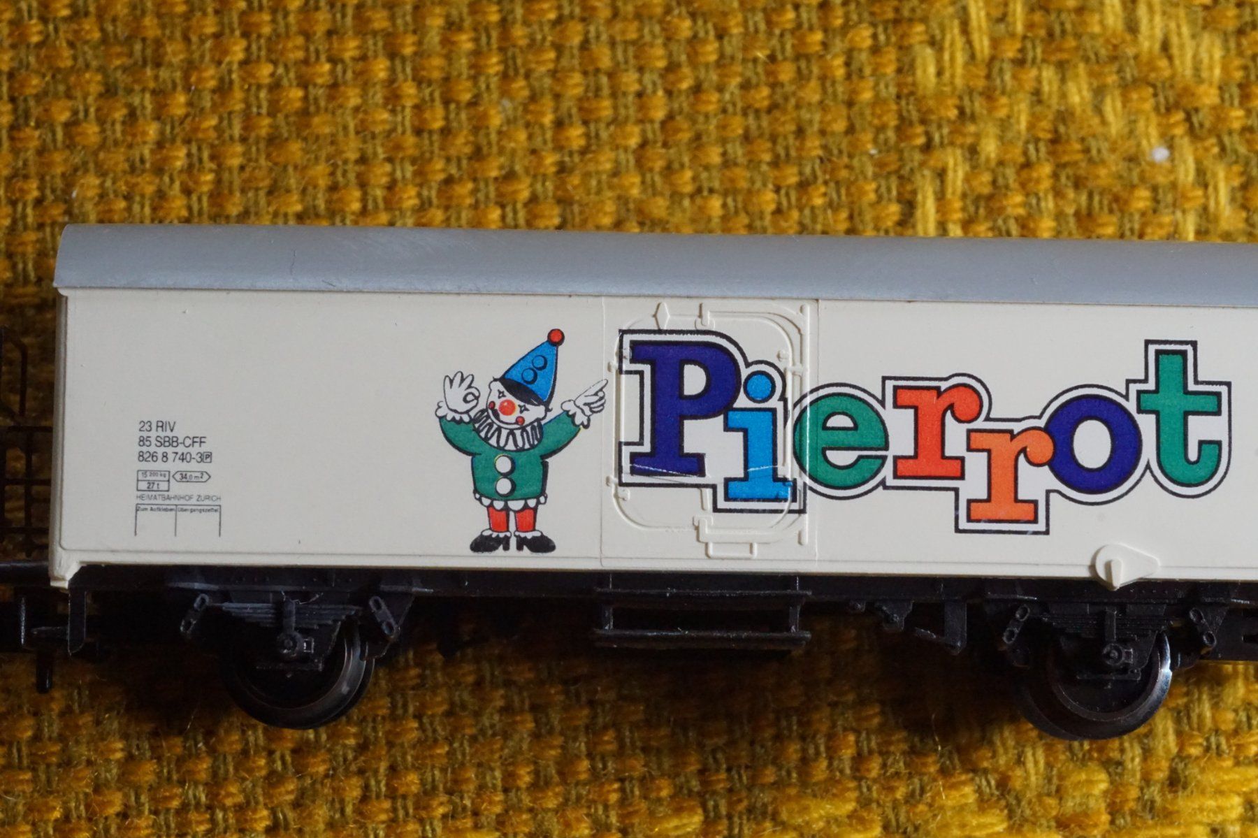 Arnold Modellini di ferrovie: Güterwagen Pierrot Spur N – Usato da Gränichen venduto da iknow 2