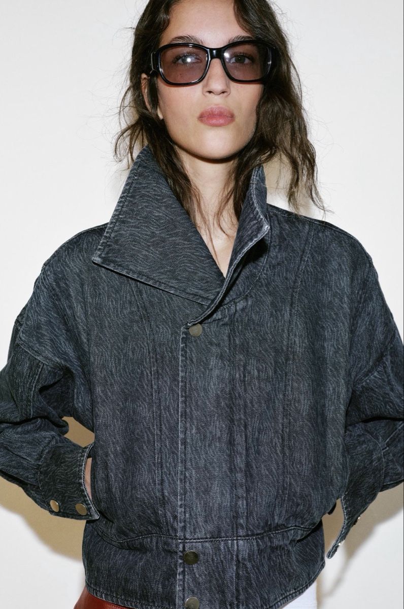 Zara Giacche: ZARA  CROPPED DENIM JACKET – Usato da Gossau SG venduto da Koumichel16