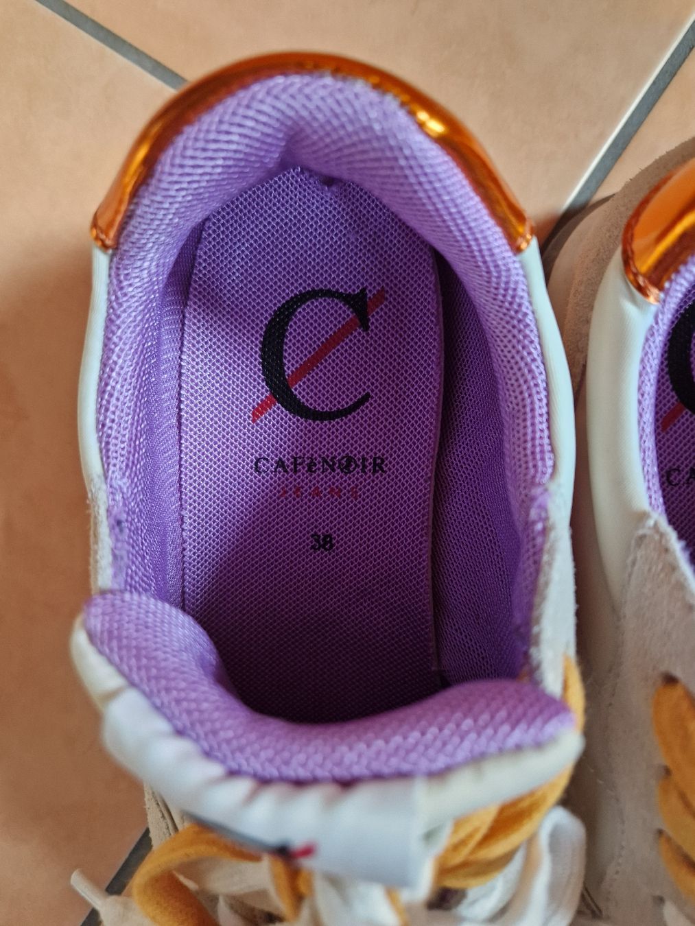 Scarpe da donna: Cafènoir Sneaker beige 38 – Usato da Lichtensteig venduto da Cocabana_16 3