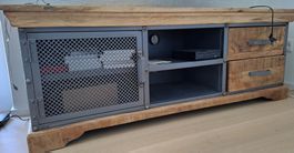 Industrieller TV-Schrank aus Holz & Metall