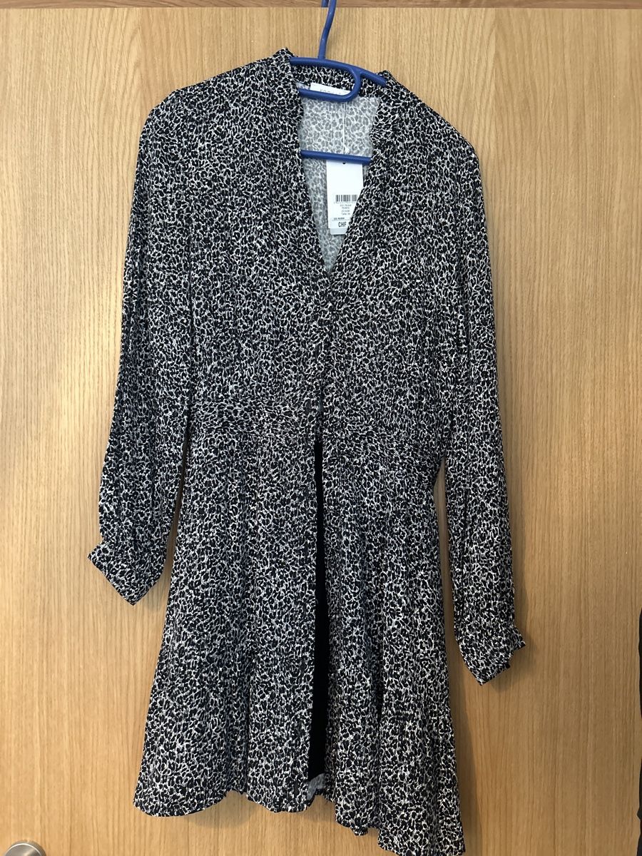 Kookai Vestiti: Robe Kookai – Nuovo e nell'imballaggio originale da VEYRIER venduto da orange011