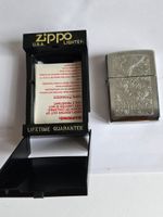 Briquet Zippo Marlboro argenté gravé avec boîte