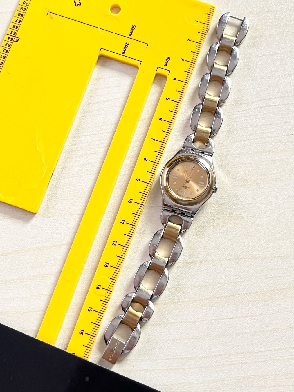 Swatch Orologi: Swatch Damenuhr, Gold/Silber, elegantes Design – Usato da Grenchen venduto da chththl 7